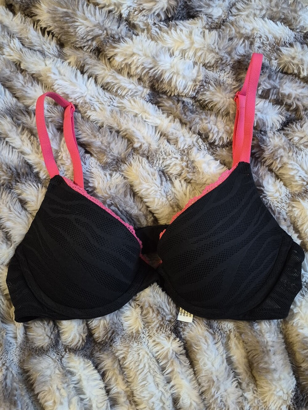 NWOT PINK Victoria's Secret Push Up Bra Zebra Lace Black Pink 32A
